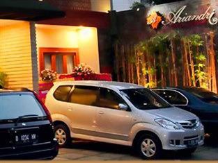 Ariandri Boutique Guesthouse Bandung Exterior photo